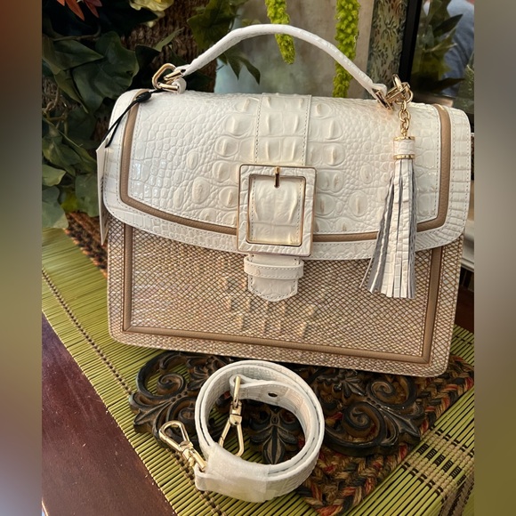 Brahmin Hallie Satchel in Sea Salt Colada. Includes the strap,cards,and dust bag - Picture 10 of 14